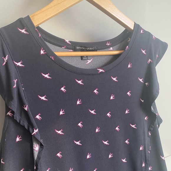 Gently used Banana Republic flutter sleeve top - Picture 2 of 5